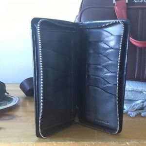 Cole Hann Continental Wallet